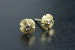 Ohrstecker Gelbgold mit Diamant