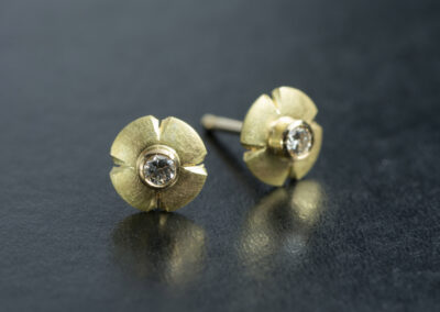 Ohrstecker Gelbgold mit Diamant